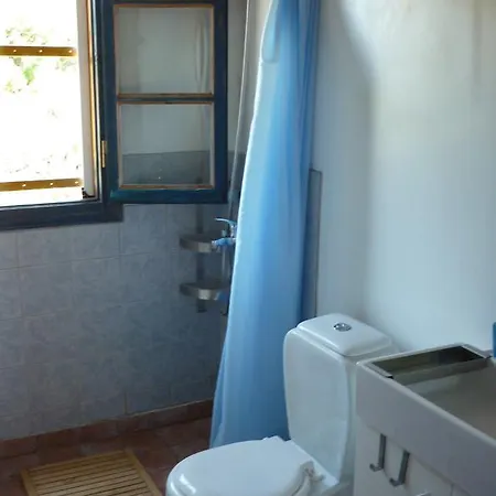 Andraclos House